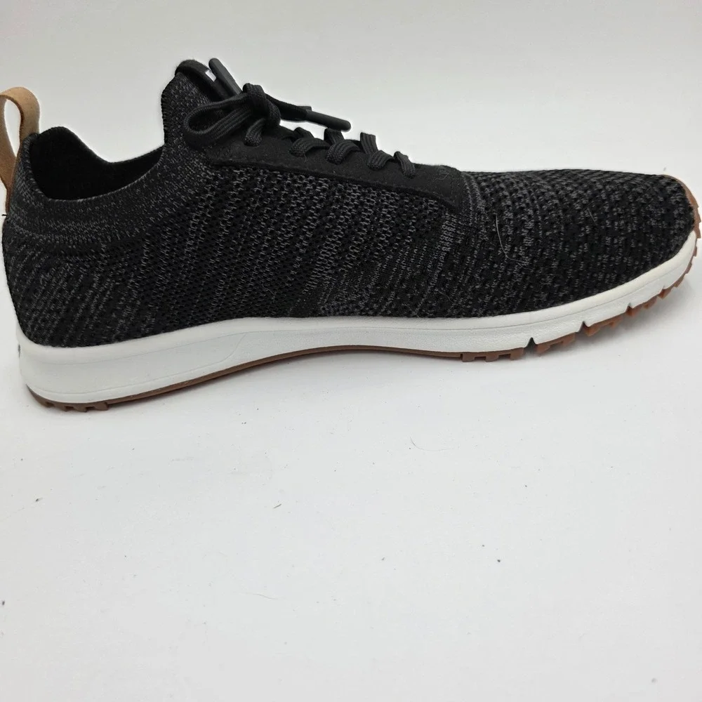 True Linkswear True Knit II Mens 9.5 Shoes Black Sneakers